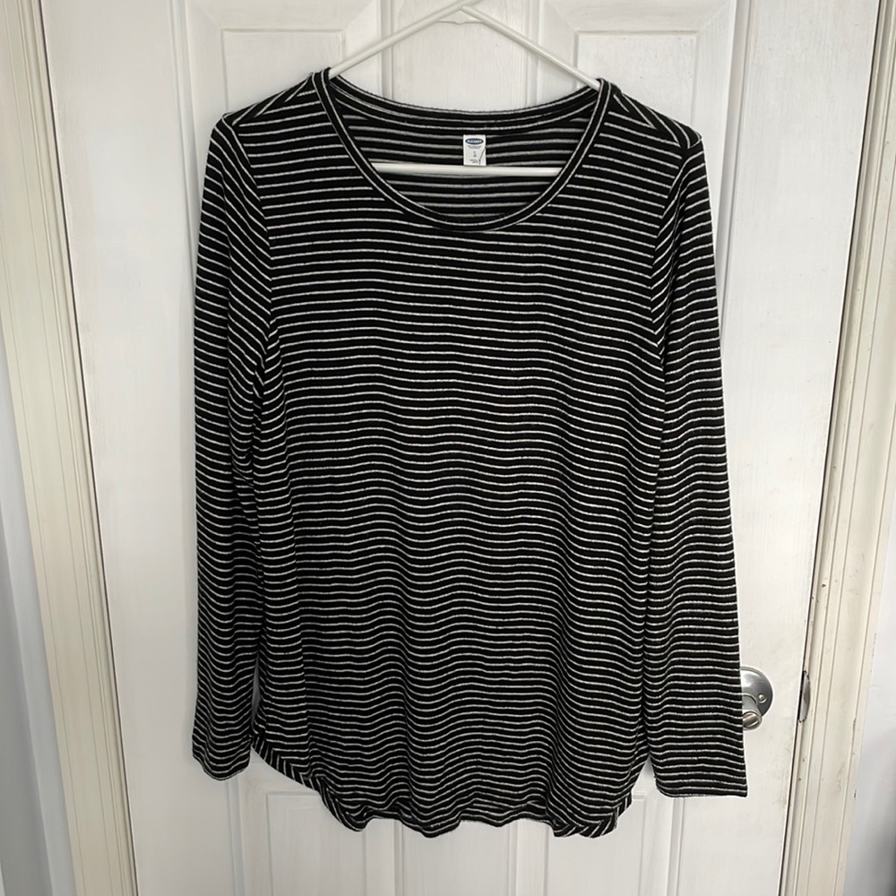 Super soft long sleeve black and white striped shirt size large from Old Navy